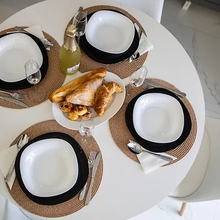 דירה Casa Leda *