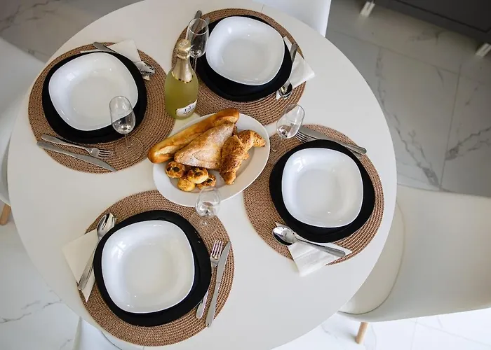 דירה Casa Leda *